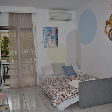 Evaliana Seaside Apartment Palaiontsiflikion Ngoại thất bức ảnh